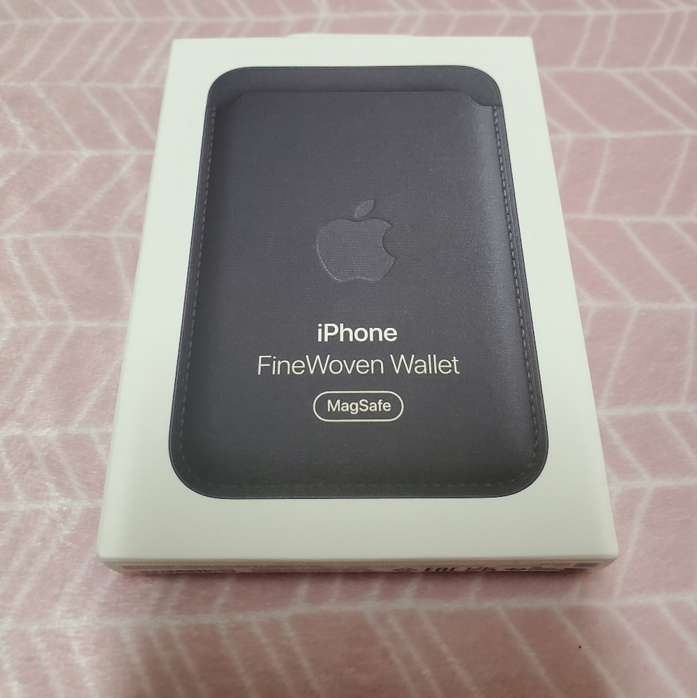 COPY - Iphone Finewoven  Wallet with MagSafe